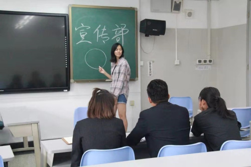 8b01054f7da145af954efe14fa85de84.jpg