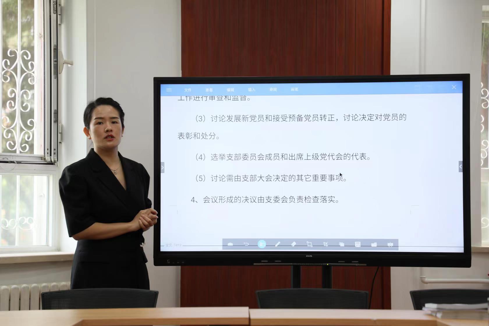 b963cb8003704fc7b435ff3e85c6c975.jpg