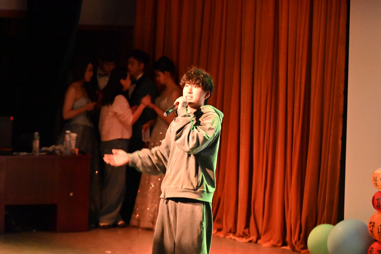 208ace1e3d4543b78cdac33d04854603.png